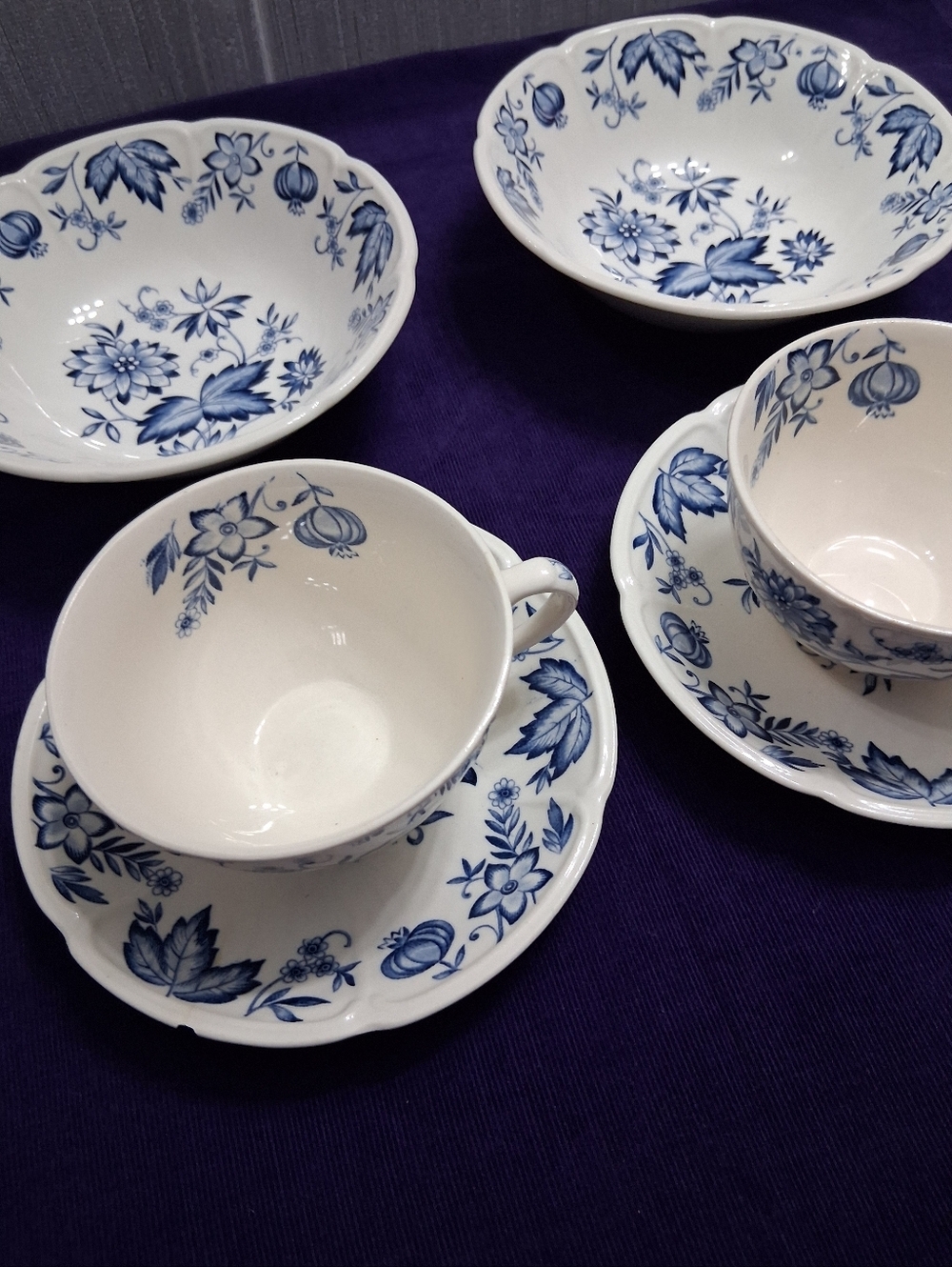 Vintage Malvern Blue Windsor Ware Teacups Saucers Bowls Johnson Bros England - Picture 6 of 16